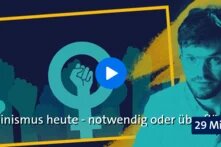 Auf dem Bild sieht man links das Symbol mit der Faust in dem Female Zeichen, rechts den Moderator der Sendung, und unten den Titel der Sendung. 